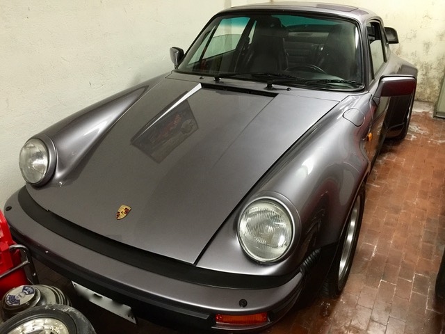 Porsche 911 3.3 Turbo 930