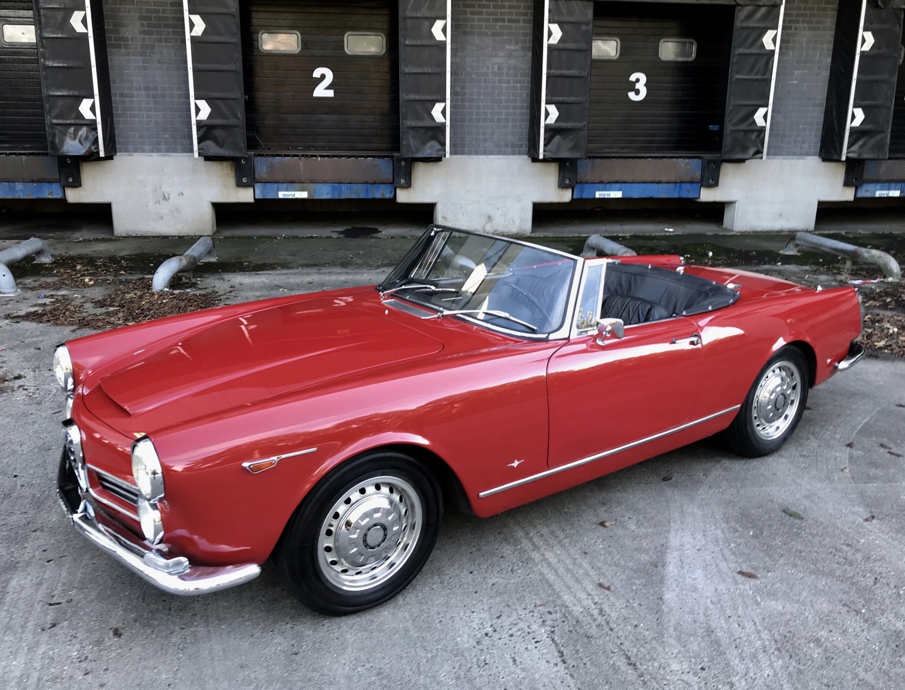 Alfa Romeo 2600 Touring Spider